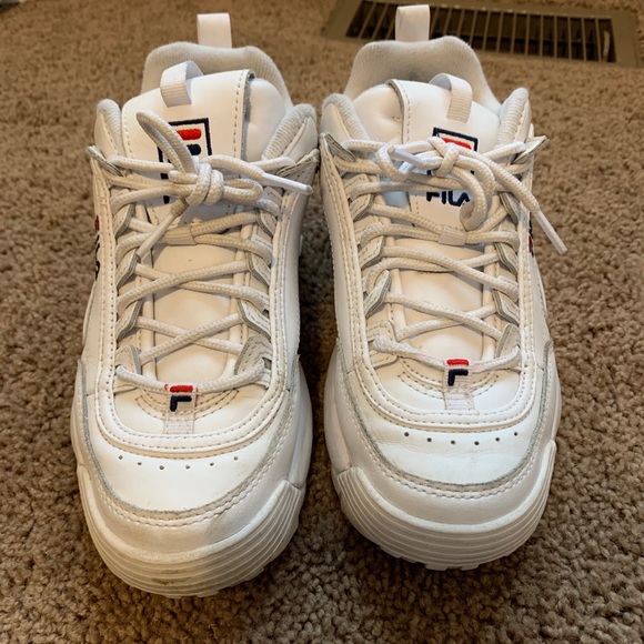 Filas - Picture 2 of 4